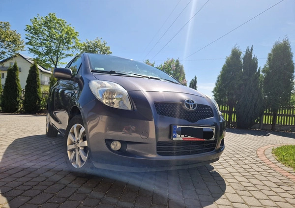 Toyota Yaris cena 9999 przebieg: 272453, rok produkcji 2008 z Lwówek małe 29